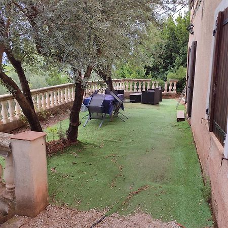 T2 En Rez De Chaussee De Villa A Cuers Esterno foto